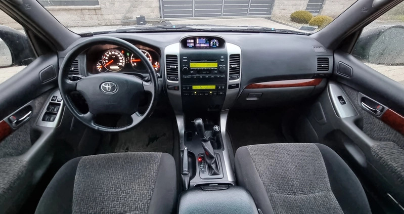 Toyota Land Cruiser cena 49900 przebieg: 281200, rok produkcji 2005 z Wejherowo małe 277